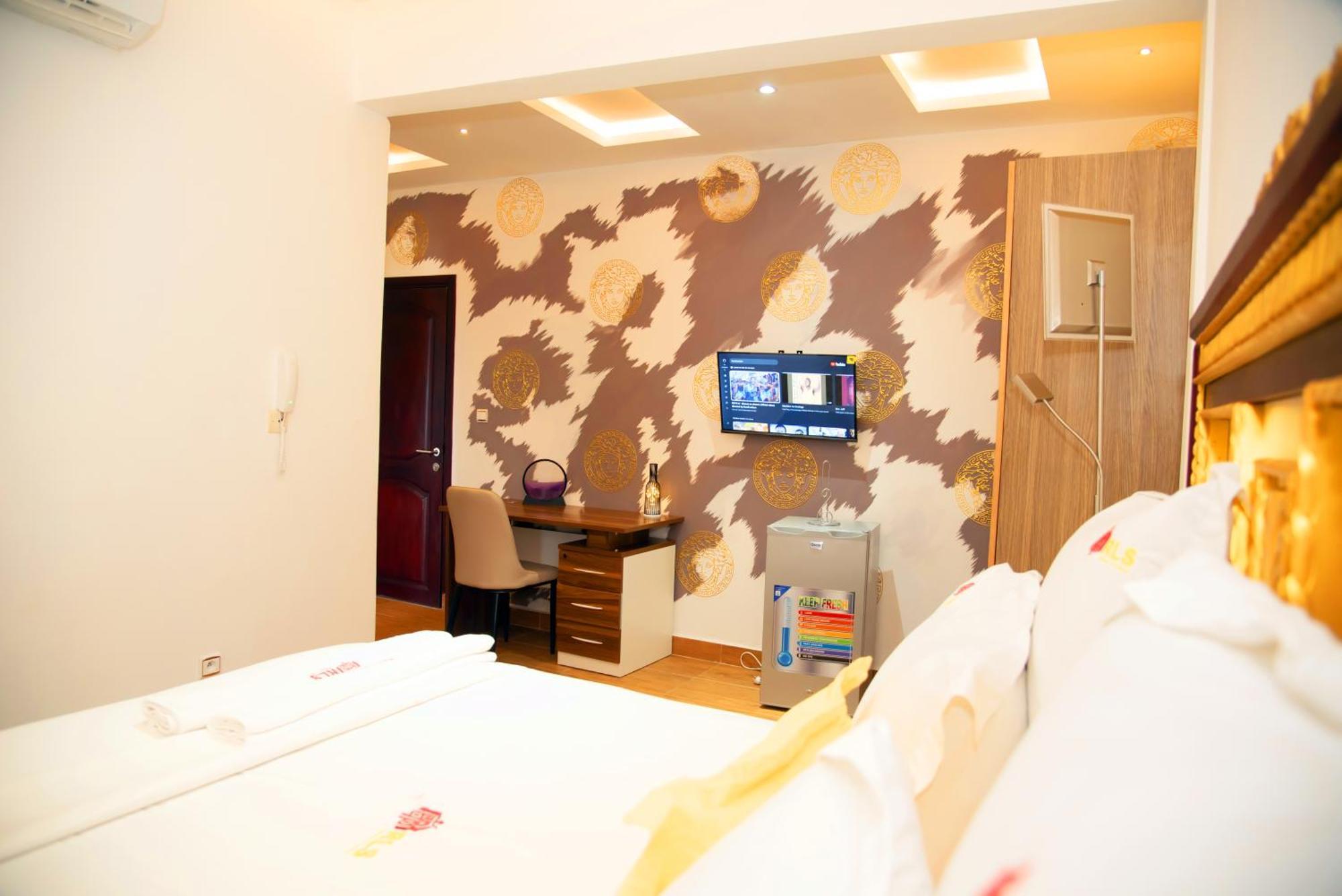 Residence Le Sommet - Chambre Versace Douala Exterior foto